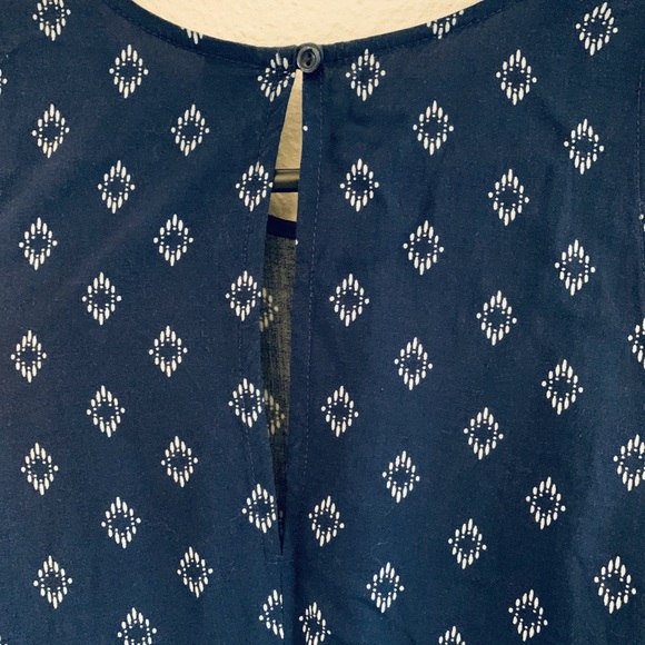 Patterned Dress - Picture 4 of 4